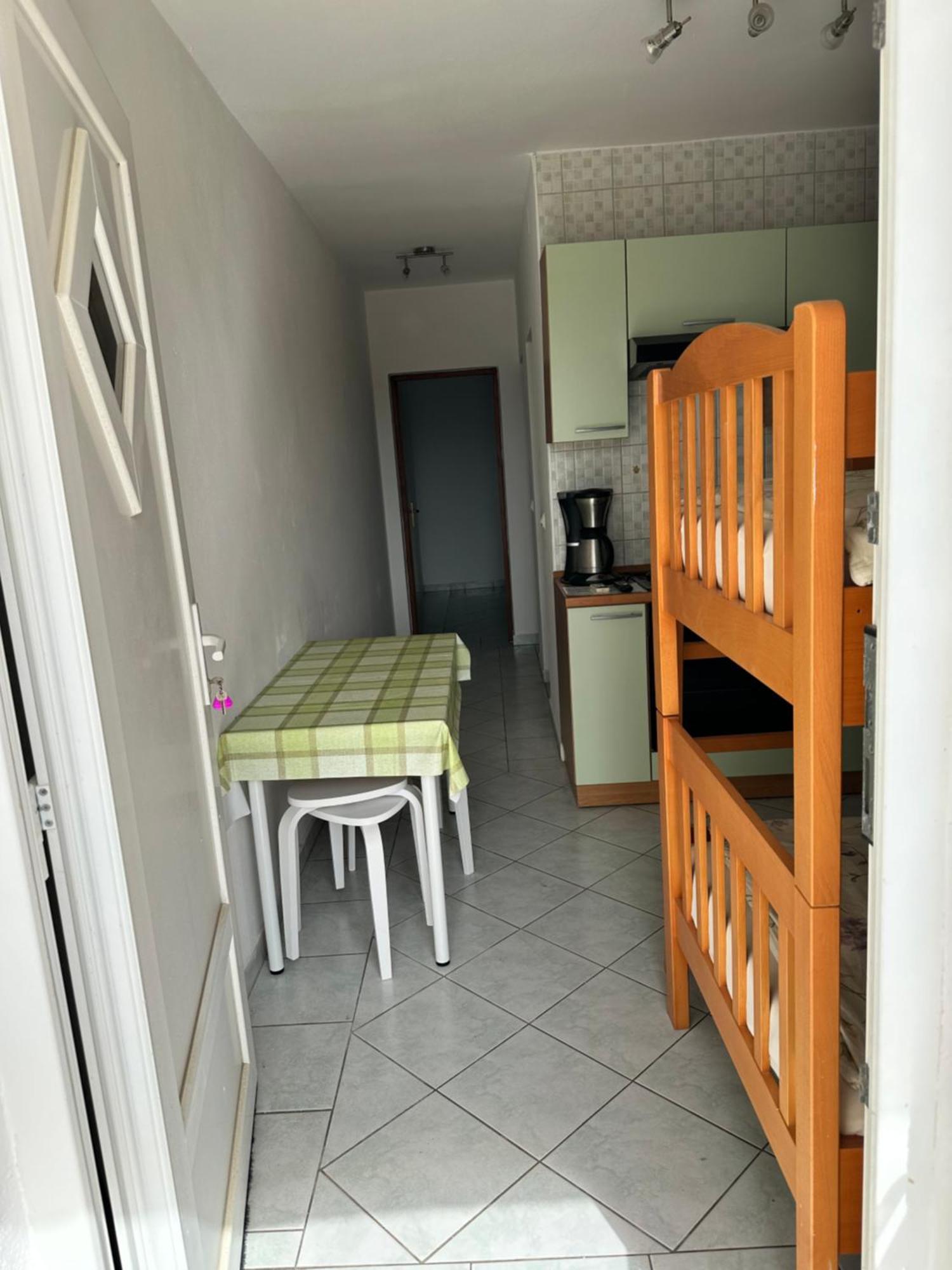 Apartments Kristina Вир Екстериор снимка